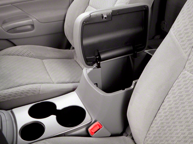 2010 Toyota TACOMA 4X2 2WD Access I4 AT (Natl)