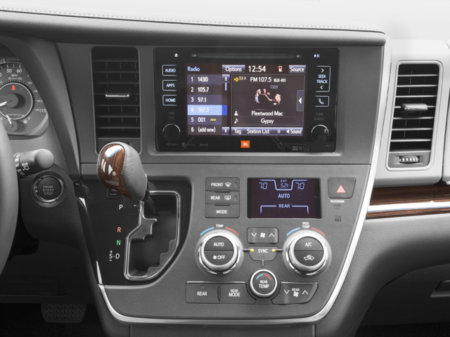 2016 Toyota Sienna XLE 8 Passenger