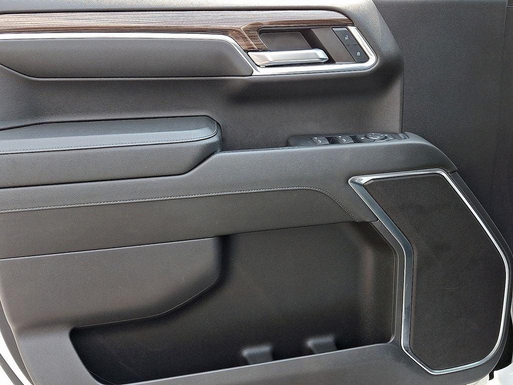2024 Chevrolet Silverado RST