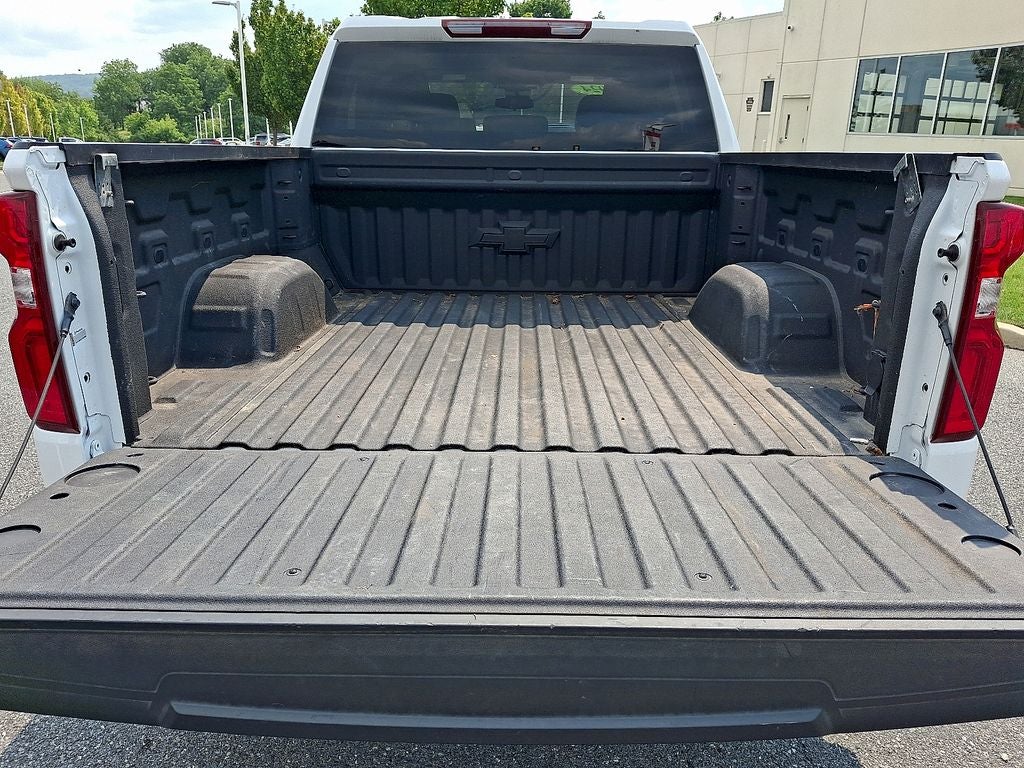 2024 Chevrolet Silverado RST