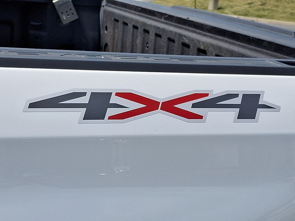 2024 Chevrolet Silverado RST