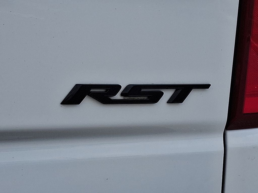 2024 Chevrolet Silverado RST