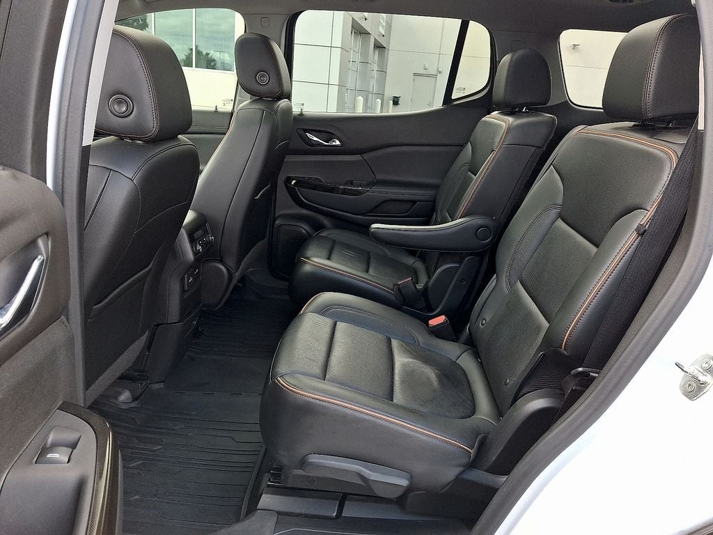 2021 GMC Acadia AT4