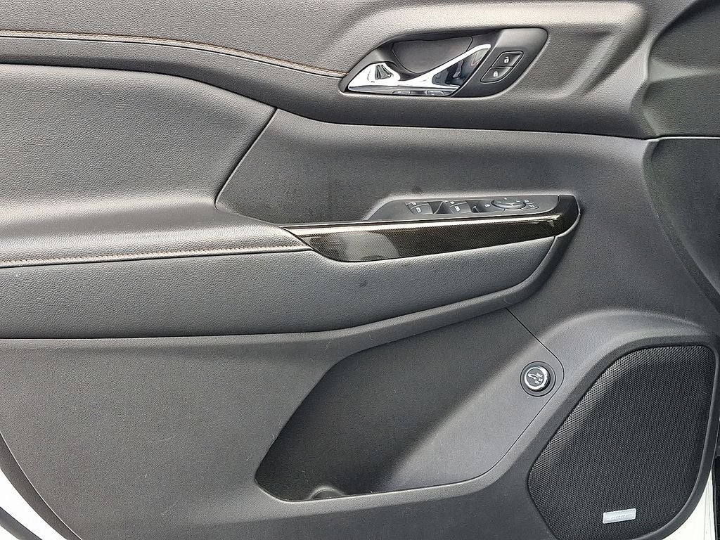 2021 GMC Acadia AT4