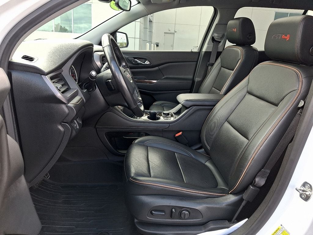 2021 GMC Acadia AT4