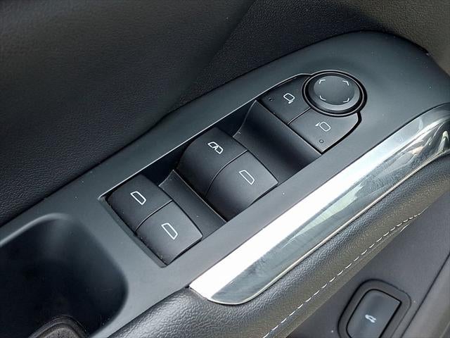 2025 Chevrolet Traverse LT 2LT