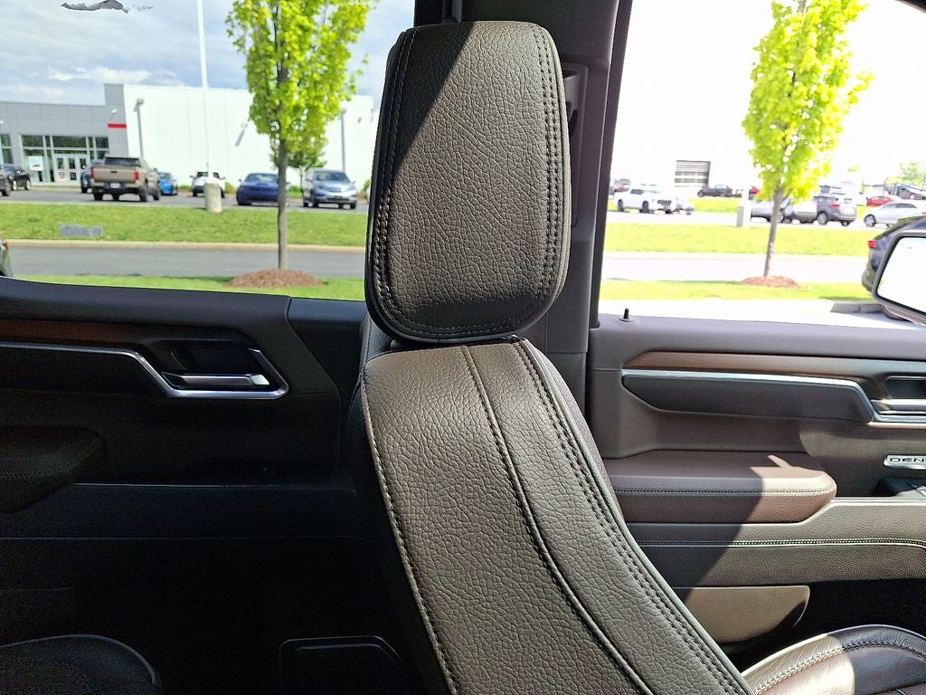 2025 GMC Sierra Denali