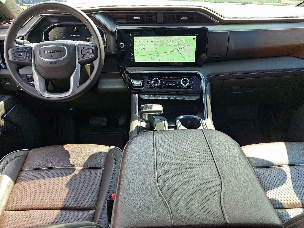 2025 GMC Sierra Denali