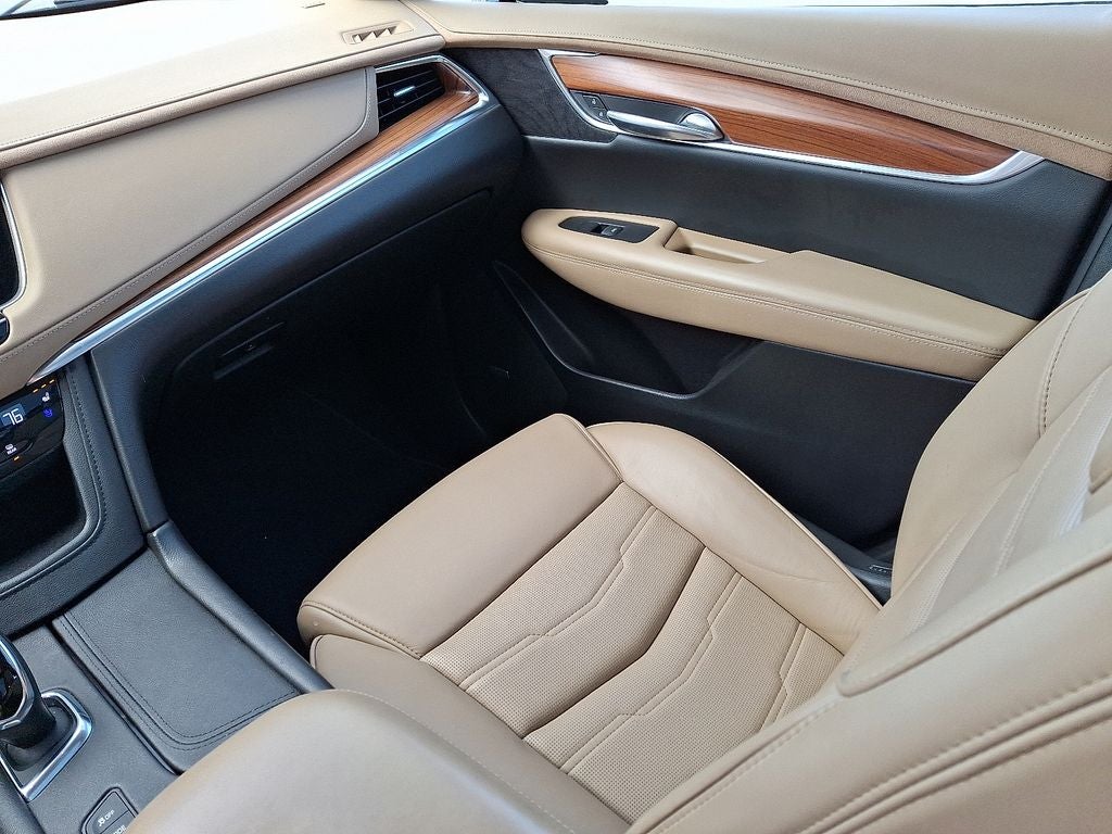 2019 Cadillac XT5 Platinum