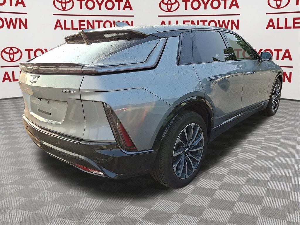 2025 Cadillac LYRIQ Sport