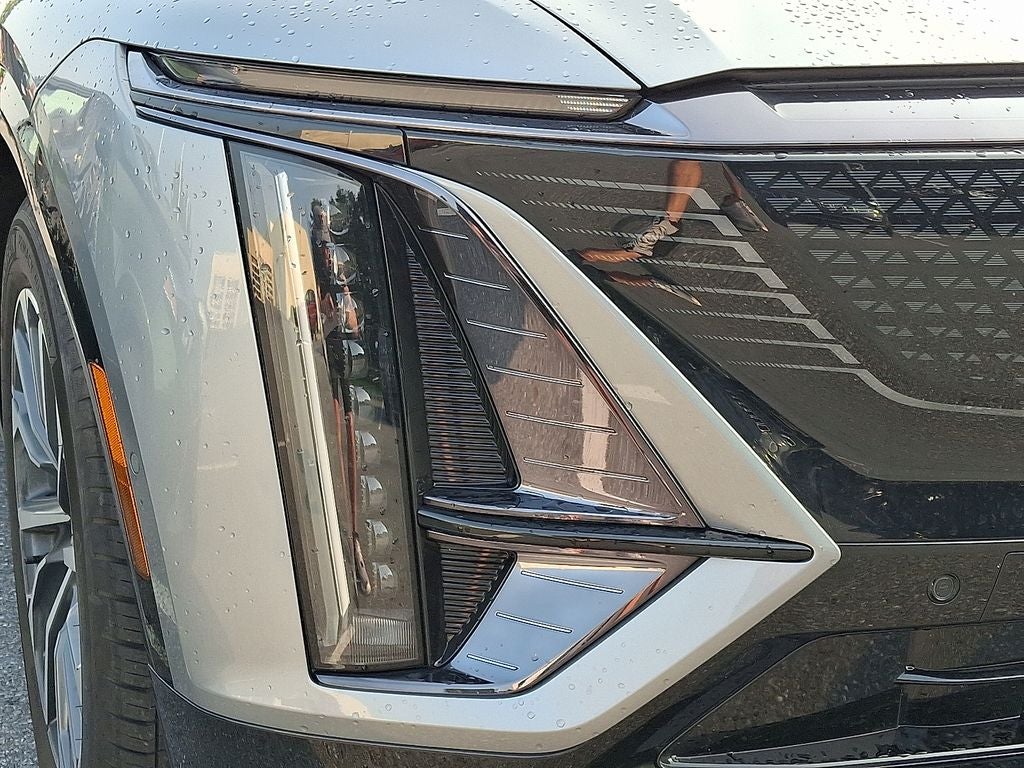 2025 Cadillac LYRIQ Sport