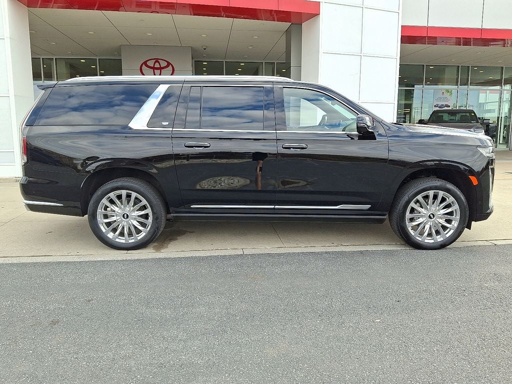 2024 Cadillac Escalade ESV Premium