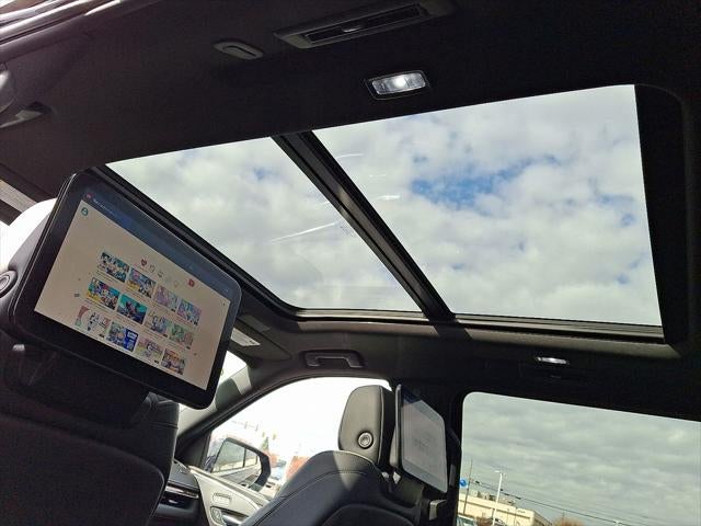 2024 Cadillac Escalade ESV Premium