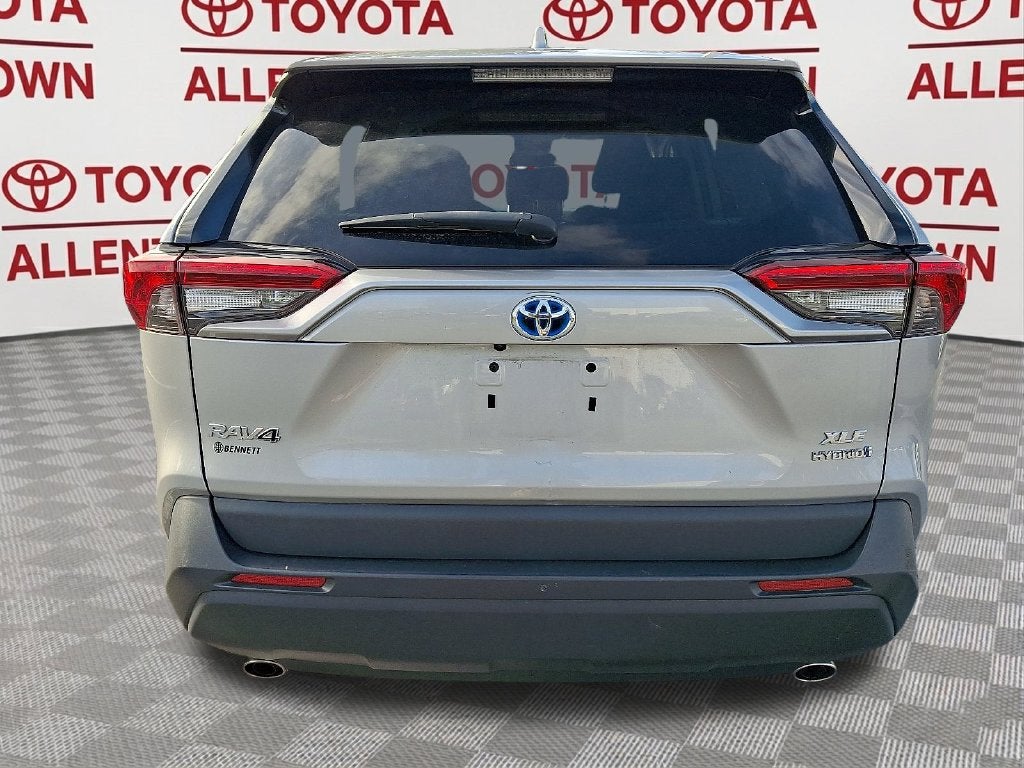 2024 Toyota RAV4 Hybrid XLE