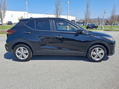 2021 Nissan Kicks S