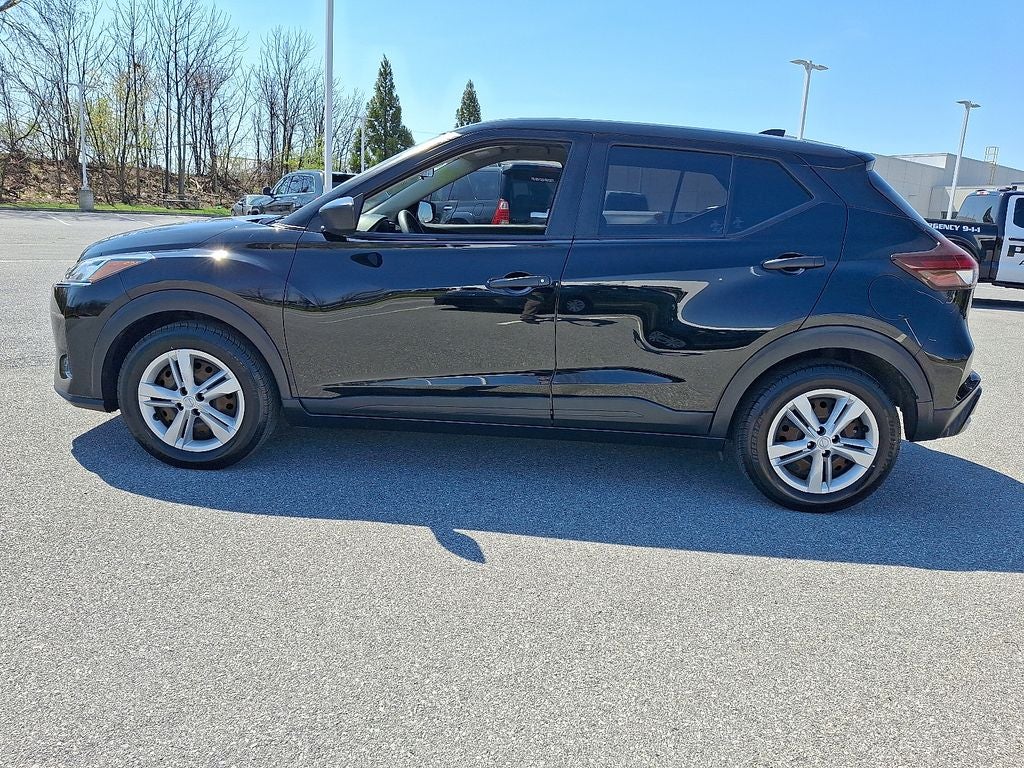 2021 Nissan Kicks S