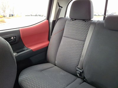 2022 Toyota TACOMA SR5 SR5 V6