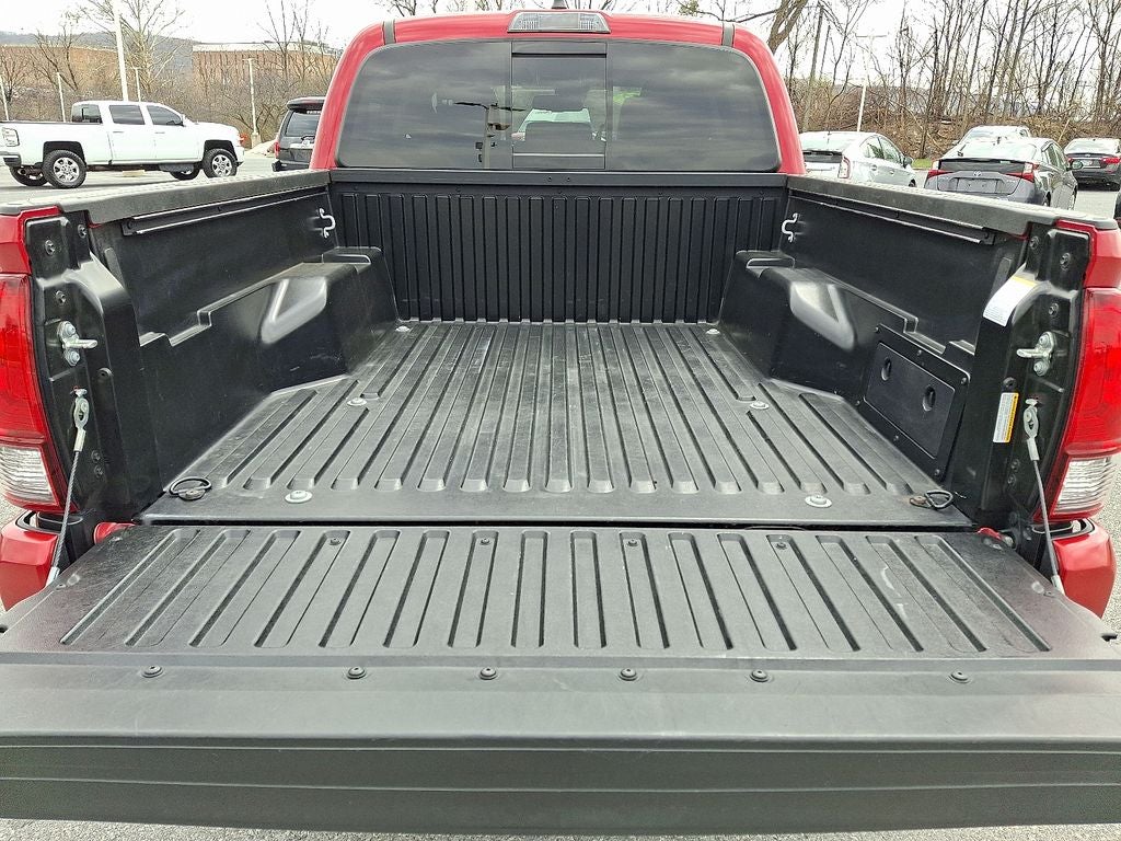 2022 Toyota TACOMA SR5 SR5 V6