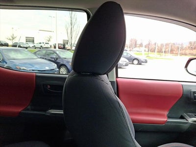 2022 Toyota TACOMA SR5 SR5 V6