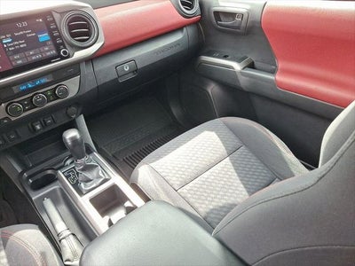 2022 Toyota TACOMA SR5 SR5 V6