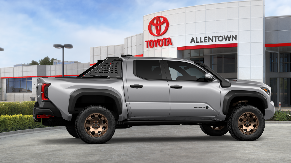 2026 Toyota Tacoma i-FORCE MAX Trailhunter