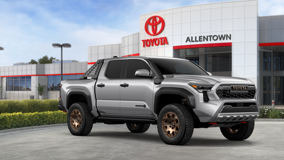 2026 Toyota Tacoma i-FORCE MAX Trailhunter
