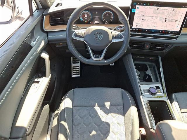 2025 Volkswagen Tiguan 2.0T SEL R-Line