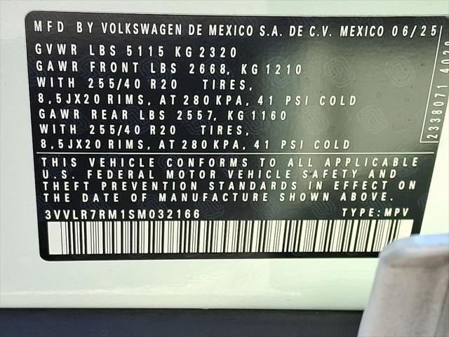 2025 Volkswagen Tiguan 2.0T SEL R-Line