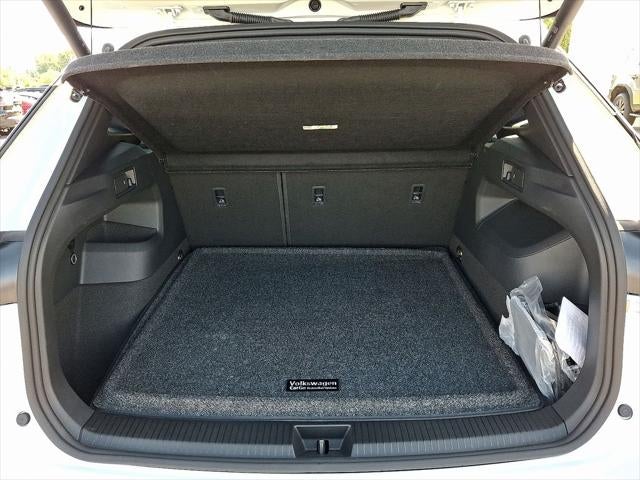 2025 Volkswagen Tiguan 2.0T SEL R-Line