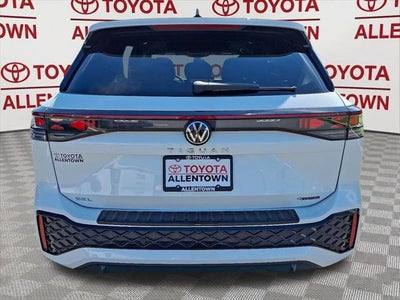 2025 Volkswagen Tiguan 2.0T SEL R-Line