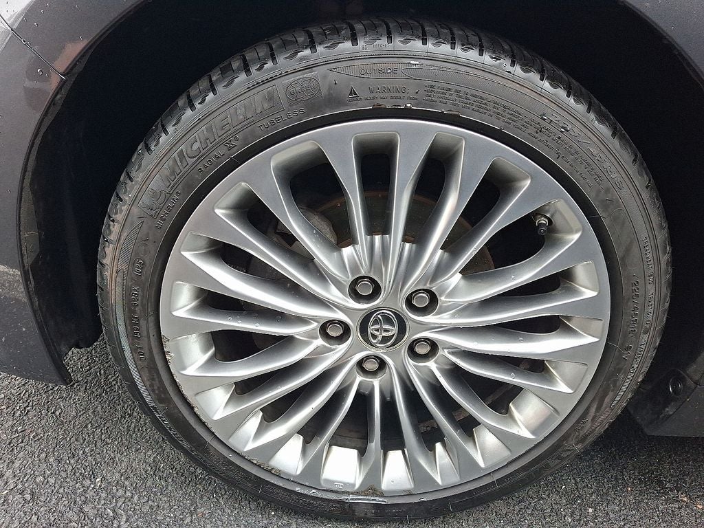 2018 Toyota AVALON Limited