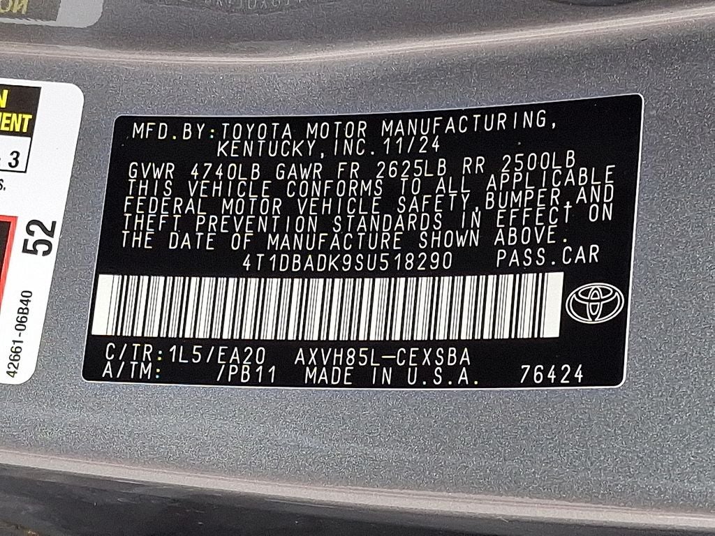 2025 Toyota Camry SE