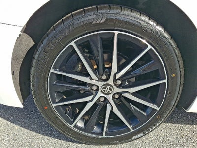 2024 Toyota Camry Hybrid SE