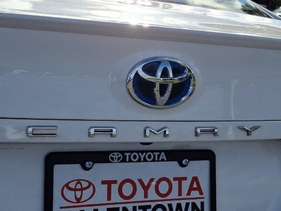 2024 Toyota Camry Hybrid SE