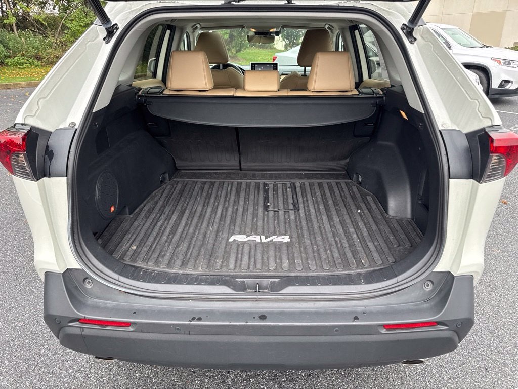 2021 Toyota RAV4 Hybrid XLE Premium