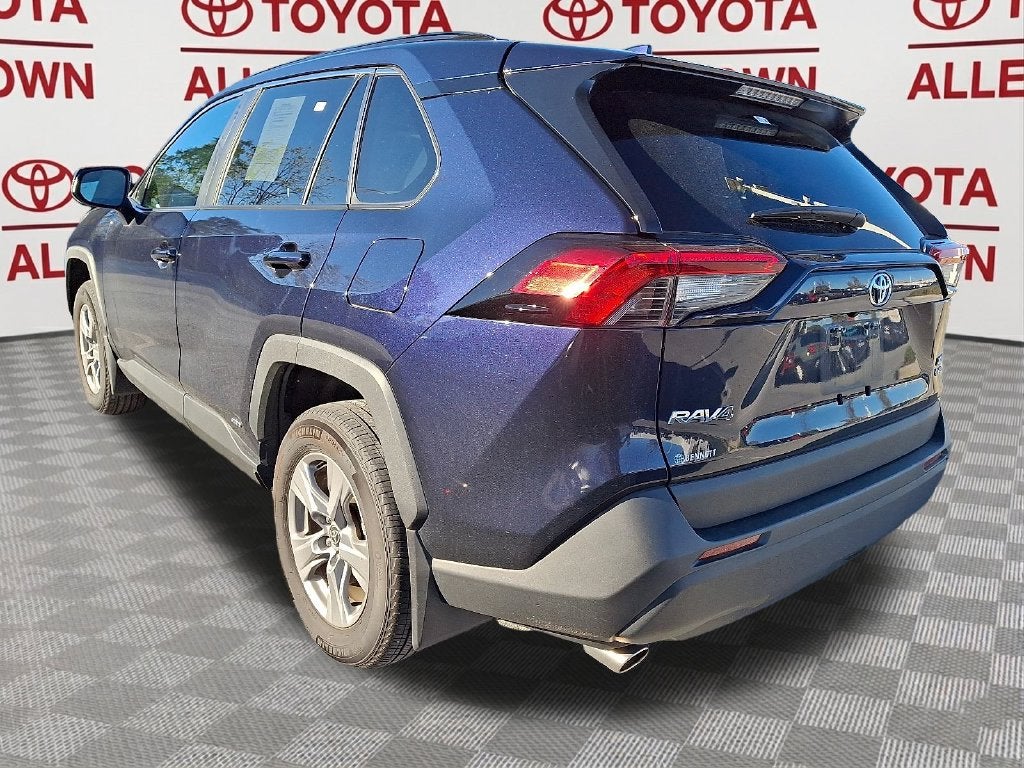 2025 Toyota RAV4 Hybrid XLE