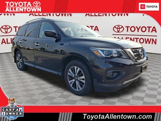 2017 Nissan Pathfinder SV