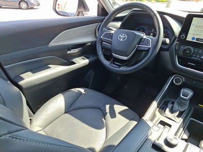 2025 Toyota GRAND HIGHLANDER Platinum