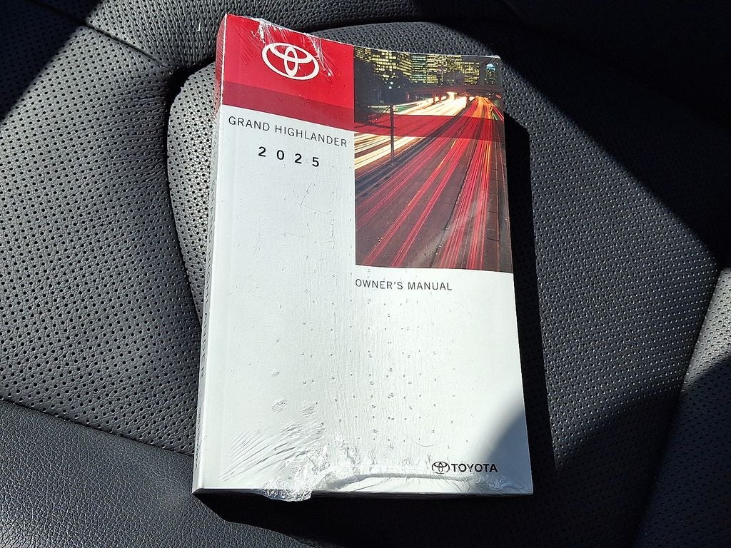 2025 Toyota GRAND HIGHLANDER Platinum