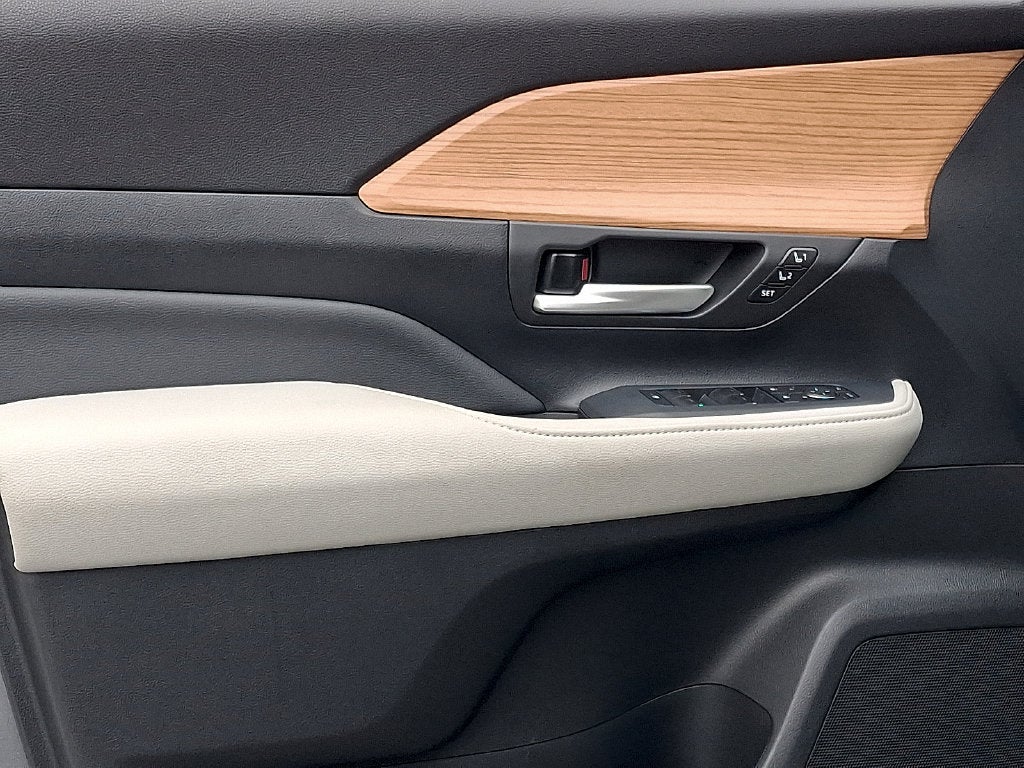2025 Toyota Grand Highlander Limited