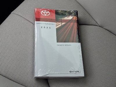 2025 Toyota Grand Highlander Limited