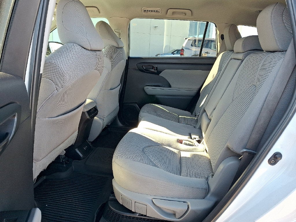 2023 Toyota Highlander Hybrid LE