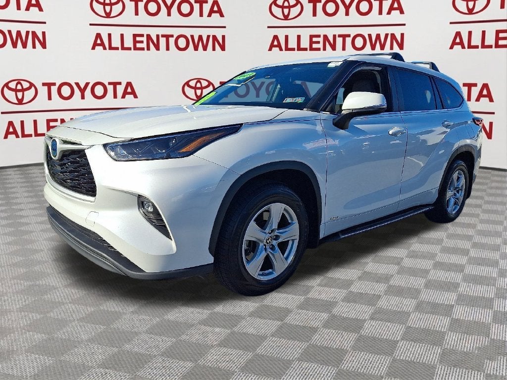 2023 Toyota Highlander Hybrid LE