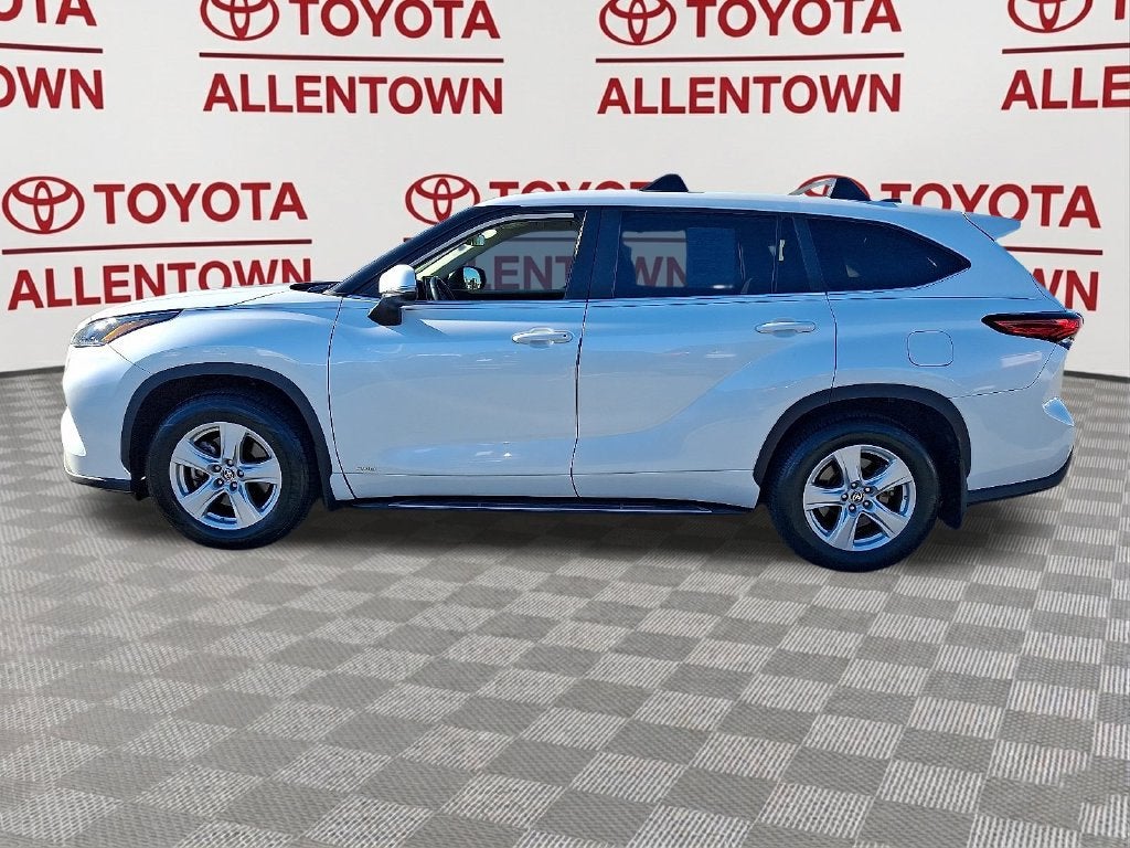 2023 Toyota Highlander Hybrid LE