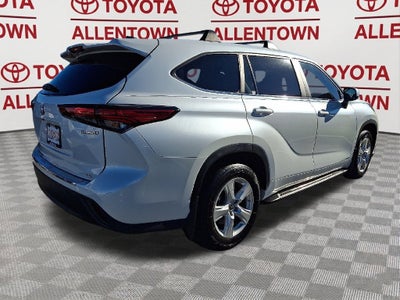 2023 Toyota Highlander Hybrid LE