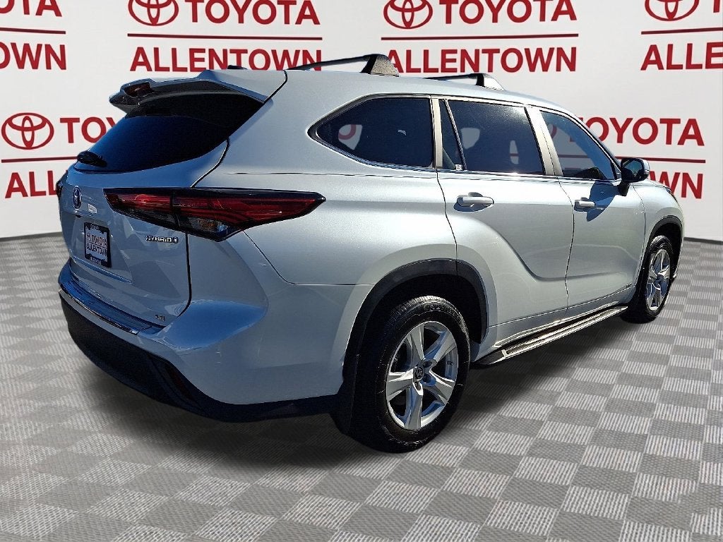 2023 Toyota Highlander Hybrid LE