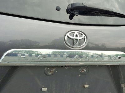 2013 Toyota HIGHLANDER SE