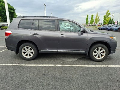 2013 Toyota HIGHLANDER SE