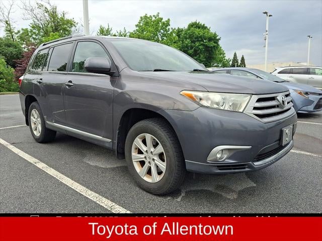 2013 Toyota HIGHLANDER SE