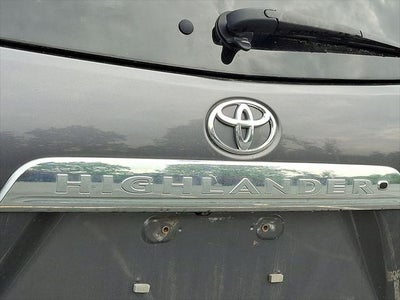 2013 Toyota HIGHLANDER SE